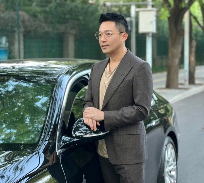 Trương Dĩnh Dĩnh khẳng định cô thừa nhận quan hệ với Uông Tiểu Phi để anh không bị hiểu lầm.