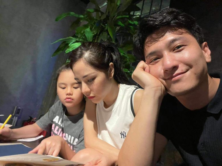 MC Bạch Lan Phương trải lòng chuyện mẹ đơn thân yêu trai tân: Con tôi đã có bố, khi yêu Huỳnh Anh tôi không tìm thêm bố cho con - 8