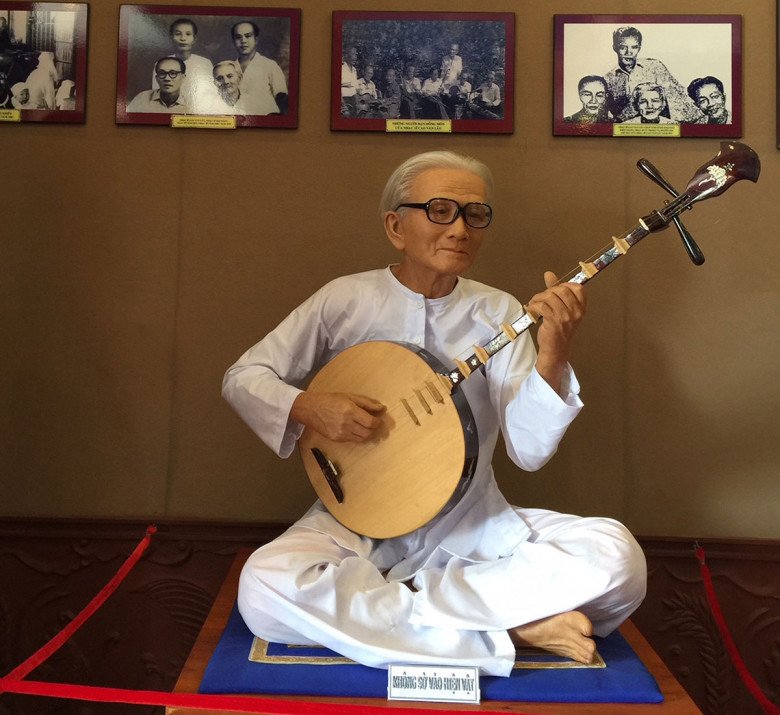 Tình yêu thấu trời xanh của ông Cao Văn Lầu và nỗi đau của người vợ 3 năm không sinh con phải chịu cảnh đau lòng làm nhiều người xót thương.