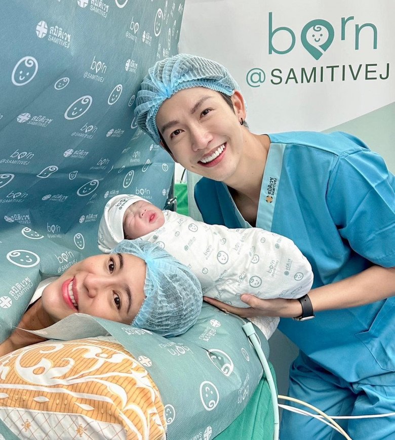Tài tử “Chiếc lá cuốn bay” đón con trai đầu lòng, hạnh phúc lên chức sau 3 năm điều trị hiếm muộn - 2