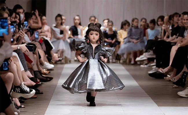 amp;#34;Con gái thiên thầnamp;#34; tìm chồng giàu cho Quỳnh Kool: Kiếm hàng chục triệu/tháng, giống Thu Quỳnh như đúc - 16