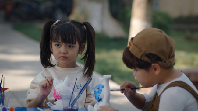 amp;#34;Con gái thiên thầnamp;#34; tìm chồng giàu cho Quỳnh Kool: Kiếm hàng chục triệu/tháng, giống Thu Quỳnh như đúc - 4