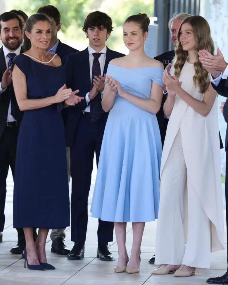 View - Con gái vua Tây Ban Nha chào đời nổi danh công chúa đẹp nhất châu Âu, 17 năm sau càng ngỡ ngàng hơn