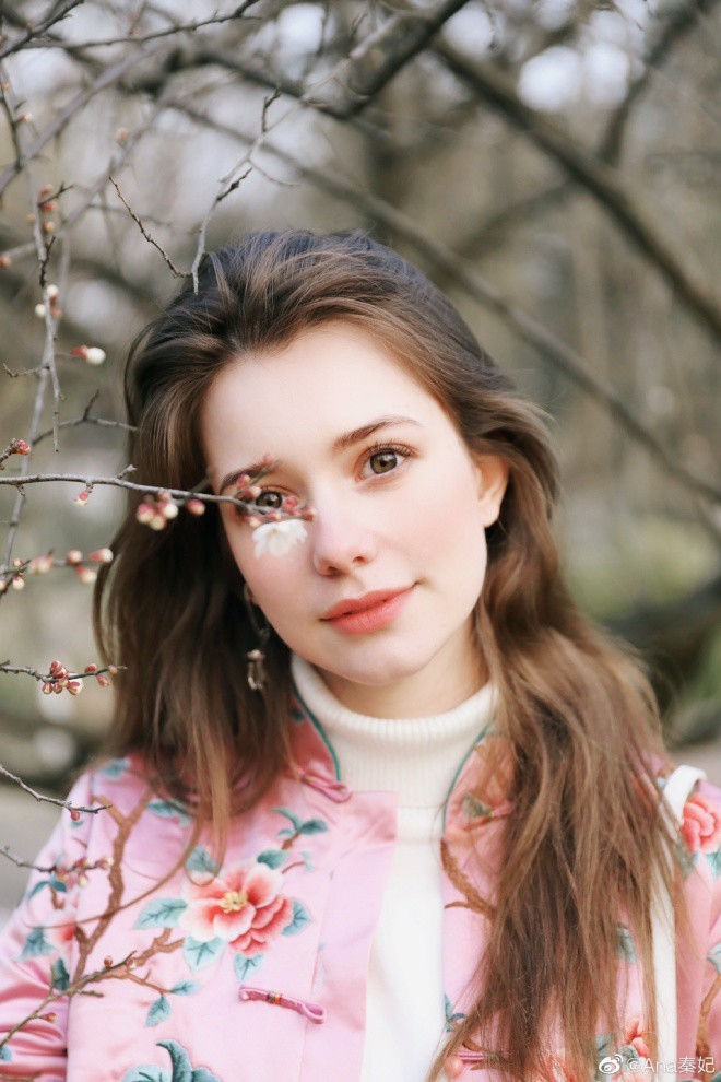 Anastasia sở hữu vẻ đẹp vạn người mê.