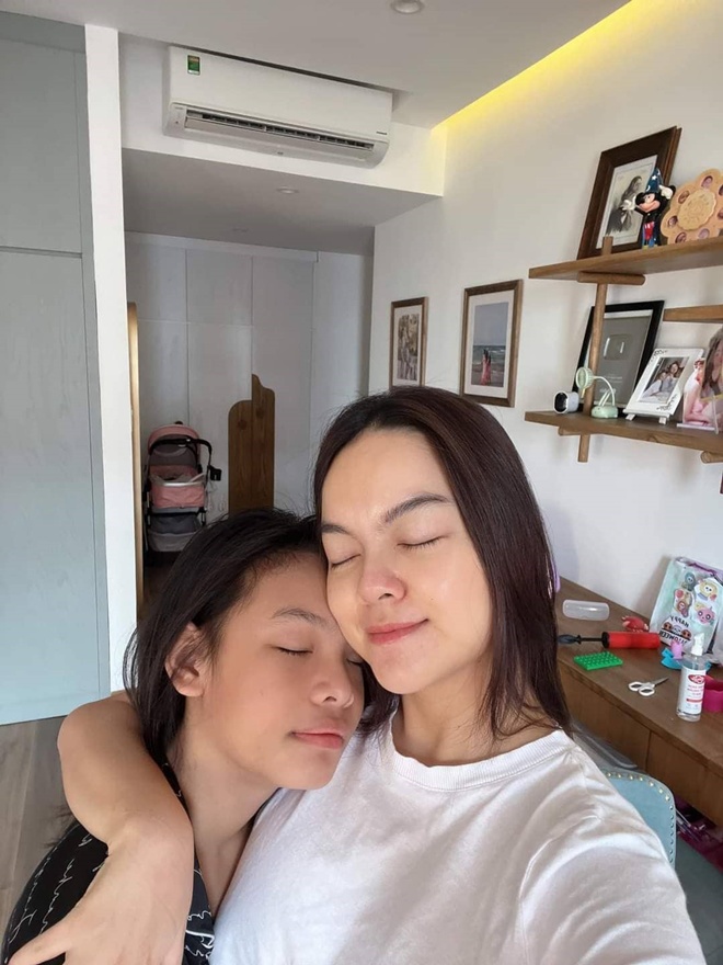 Sao Việt 24h: Con gái lớn của Phạm Quỳnh Anh và Quang Huy trổ mã cao to, cưng chiều em gái chung nửa dòng máu - 4