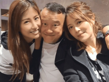 Ngôi sao 24/7: Ông trùm tai tiếng kề má con dâu của bạn thân, dân mạng nhìn mà ngã ngửa