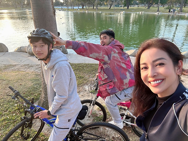 John Phạm là người có ảnh hưởng lớn đến con trai của Jennifer Phạm và Quang Dũng.