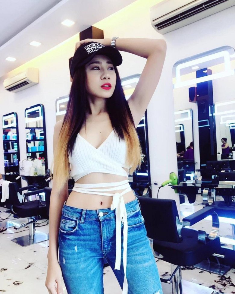 Người đẹp đã lên dây cót để chinh chiến với mỡ thừa sau khi sinh xong. 