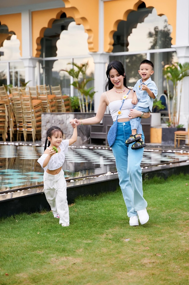 Dù bị chèn ép, tôi vẫn cố gắng lo cho các con trong điều kiện tốt nhất có thể. Tôi khao khát được nuôi 2 con, Diệp Lâm Anh nói.
