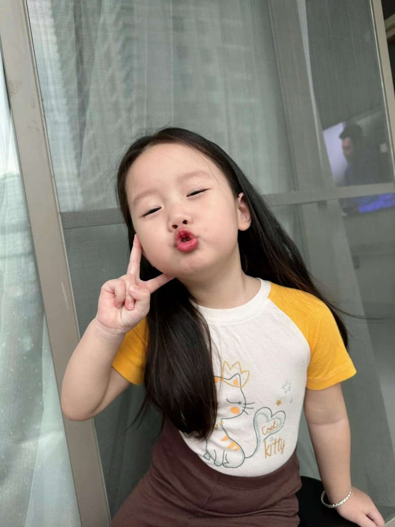 Nữ sinh 12 tuổi yêu chú Quách Ngọc Tuyên, hoãn thi tốt nghiệp THPT để sinh con, giờ làm bà chủ - 3