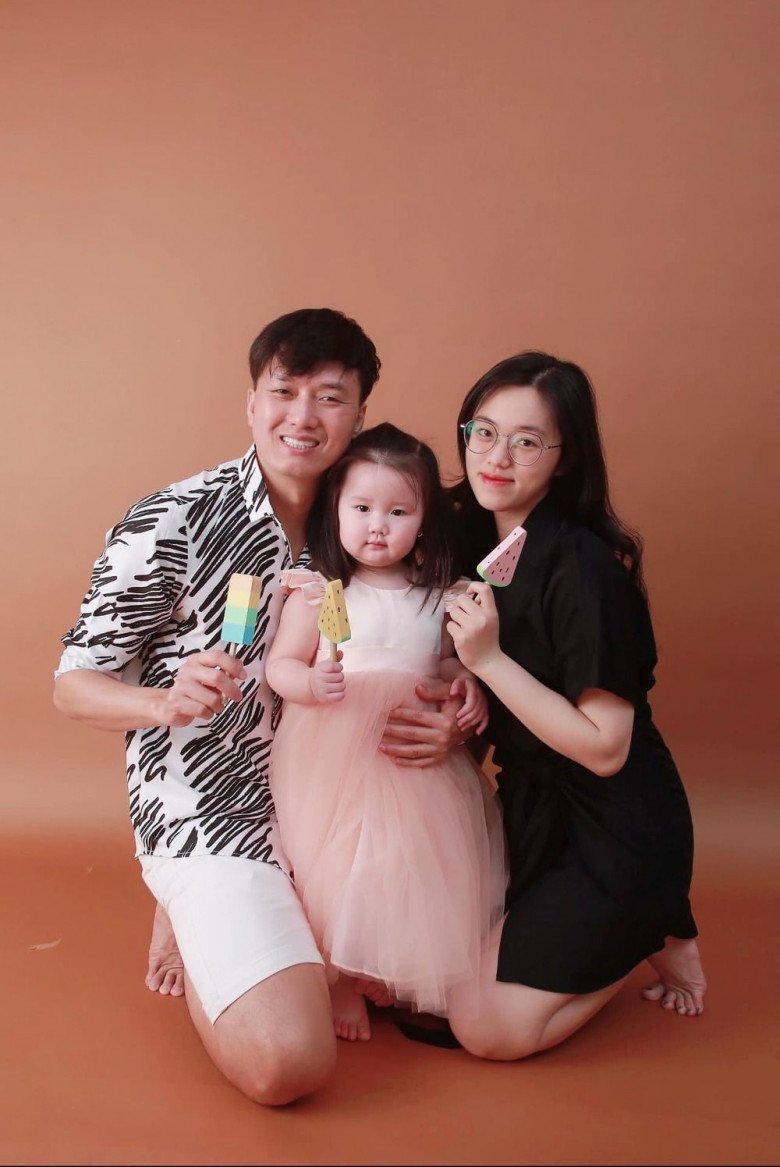 Nữ sinh 12 tuổi yêu chú Quách Ngọc Tuyên, hoãn thi tốt nghiệp THPT để sinh con, giờ làm bà chủ - 1