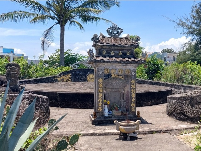 Bí ẩn ngôi mộ cổ ở Đà Nẵng, liên quan đến nàng công chúa Việt xinh đẹp bị đưa lên giàn hỏa thiêu
