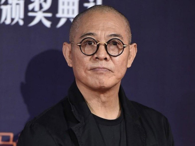 Lý Liên Kiệt sau khi chữa bệnh, dành thời gian cho gia đình.