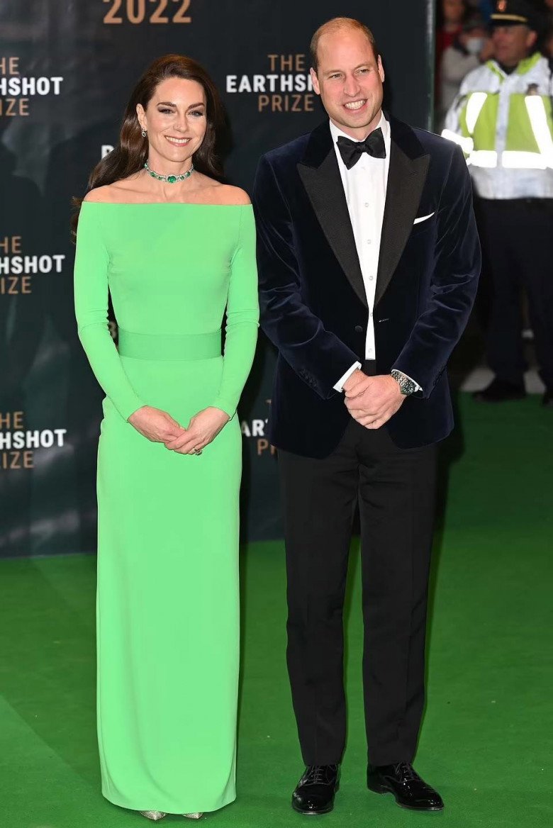 Có quỹ riêng để mua sắm trang phục, Vương phi Kate Middleton vẫn đi thuê váy mặc chứ không mua - 1