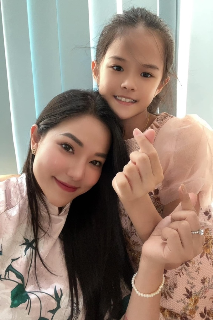 Lâm Vinh Hải ngừng gửi trợ cấp, con gái Lý Phương Châu vẫn lớn xinh chuẩn mỹ nhân tương lai - 5