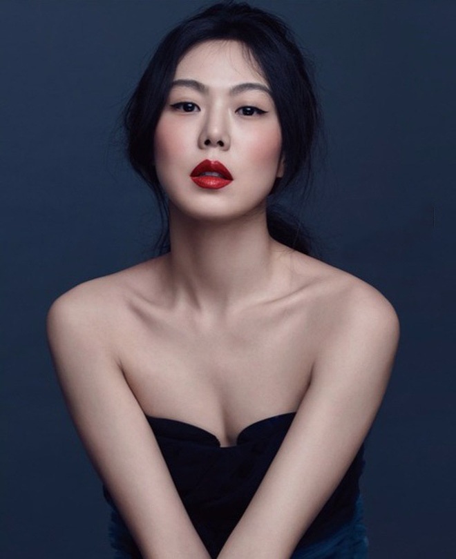 Kim Min Hee từng là Ảnh hậu được báo chí ca tụng, khán giả yêu thích.