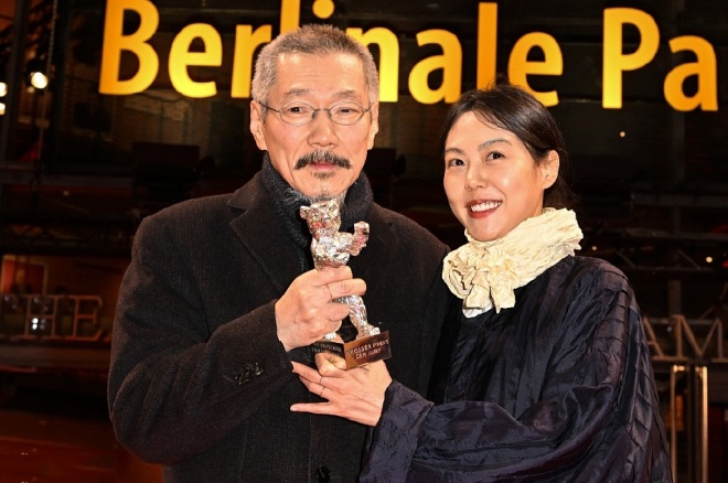 Kim Min Hee công khai là tiểu tam phá tan gia đình nhà Hong Sang Soo vào năm 2016.