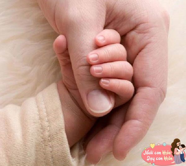 Không hề mê tín: Trẻ sơ sinh IQ cao hay không nhìn bàn tay sẽ biết, những tín hiệu này là điềm mừng - 4