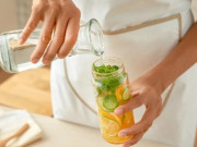 Sức khỏe - Ăn uống gì dễ tích độc cho cơ thể? Bác sĩ tiết lộ điều ít ai ngờ và chỉ cách giải độc chẳng tốn mấy đồng