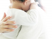 Sức khỏe - Con gái một tuổi đã có dấu hiệu này, mẹ sốc khi bác sĩ nói dậy thì sớm, còn cảnh báo điều nguy hiểm