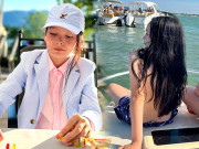 Làm đẹp - Con trai Hồng Nhung lên 10 tuổi vẫn quyết không cho mẹ cắt tóc, lãng tử với tóc dài quá lưng