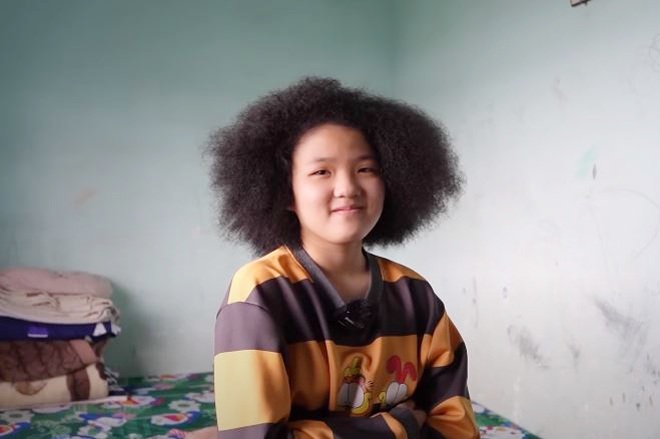 11 Kiểu tóc dành cho cô nàng tóc bông xù