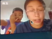 Clip Eva - Bi hài cậu bé làm đủ trò khi mẹ dạy học online và cái kết