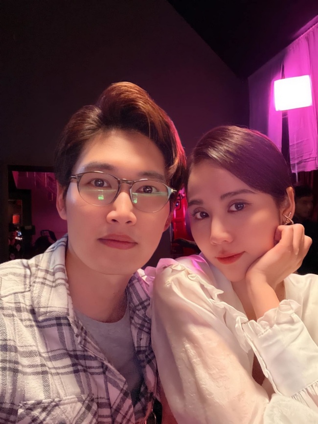 Tranh cãi amp;#34;phim giả tình thậtamp;#34;: Nam Em tuyên bố chưa từng nói yêu, Huyền Lizzie được amp;#34;chính thấtamp;#34; bảo vệ - 6