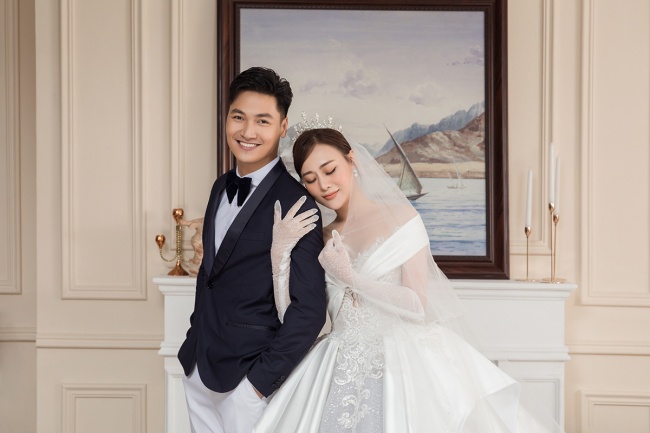 Tranh cãi amp;#34;phim giả tình thậtamp;#34;: Nam Em tuyên bố chưa từng nói yêu, Huyền Lizzie được amp;#34;chính thấtamp;#34; bảo vệ - 17