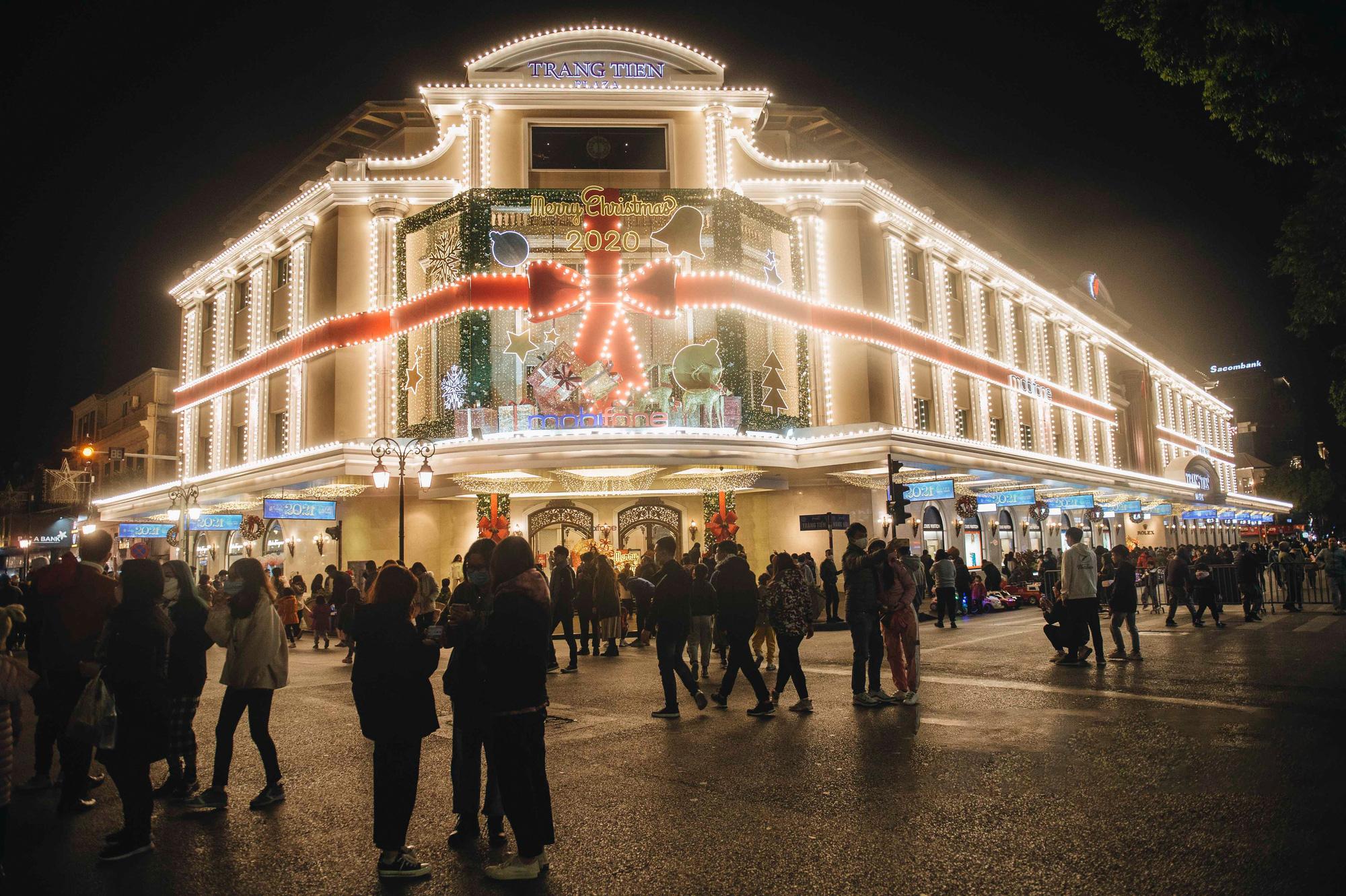 50+ địa điểm đi chơi Noel nổi tiếng ở Hà Nội và TP. Hồ Chí Minh cùng bạn bè, gia đình - 3