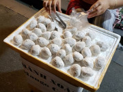 Lifestyle - Món bánh lâu đời ở Hội An, tên một đằng nguyên liệu một nẻo