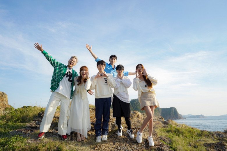 Tiên Cookie, Hoà Minzy, Đức Phúc, Quân A.P, Isaac, Chế Nguyễn Quỳnh Châu có mặt ở vùng đảo Cô Tô xinh đẹp.