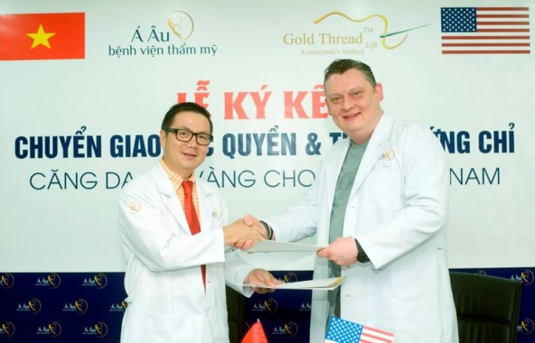 Căng da bằng chỉ vàng 24K với bác sĩ Phan Thanh Hào - 2