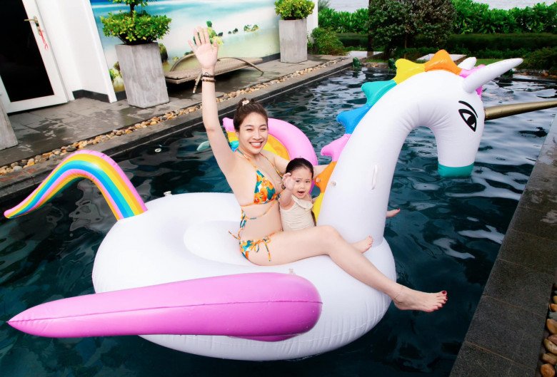 Tổng kết năm 2022: Lynk Lee thành amp;#34;con gái xịnamp;#34;, dẫn đầu đường đua dao kéo, có người lại thẩm mỹ ngược đời - 7