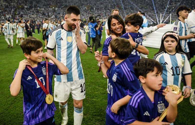 Con trai Messi chiếm sóng sau chung kết World Cup 2022 vì loạt biểu cảm tấu hề đến từ “đội trưởng đội anti-Messi” - 4