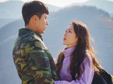 Vừa đón con trai, Hyun Bin và Son Ye Jin đã nhận tin không vui, khán giả thấy tiếc nuối