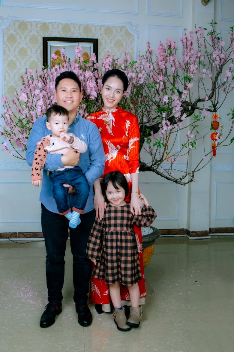 Á hậu HHVN 2012 làm đám cưới bảo mật nhất Hà thành, mẹ chồng bưng bát yến tận nhà bồi bổ lúc có cháu - 1
