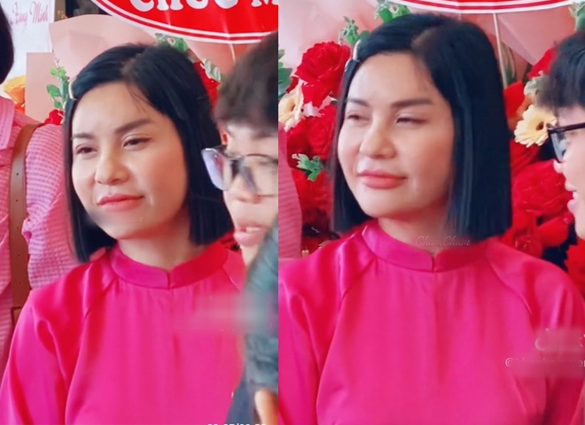 Bà mẹ đơn thân xuất hiện trong một sự kiện khai trương của nghệ sĩ Minh Nhí trong bộ áo dài màu sen tươi sáng, nổi bật. Tuy nhiên, dân tình lại nhanh chóng phát hiện ra điểm khác lạ về ngoại hình của cô Cát. 