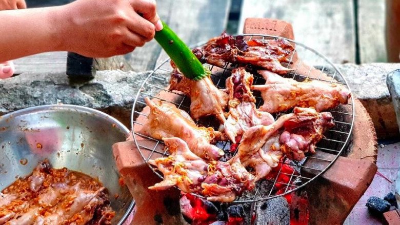 Đặc sản Bến Tre tưởng ghê rợn nhưng ngon quên sầu, chỉ để dành đãi khách quý - 2