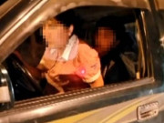 Tin tức - Về nhà lúc 3h sáng, thấy chiếc ô tô rung lắc trước nhà, người đàn ông bàng hoàng khi nhìn vào trong