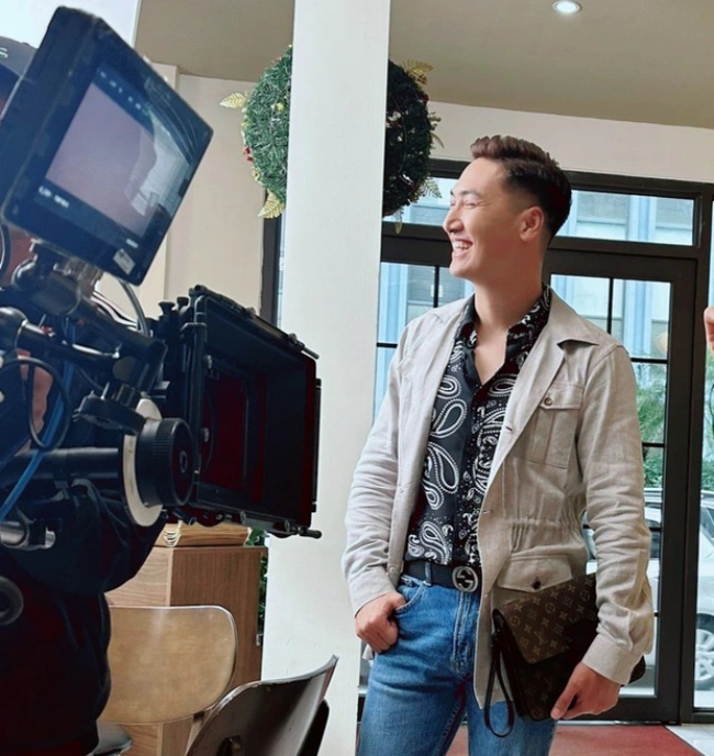 Cảnh quay Thương Ngày Nắng Về có Hồng Đăng bị cắt sóng.