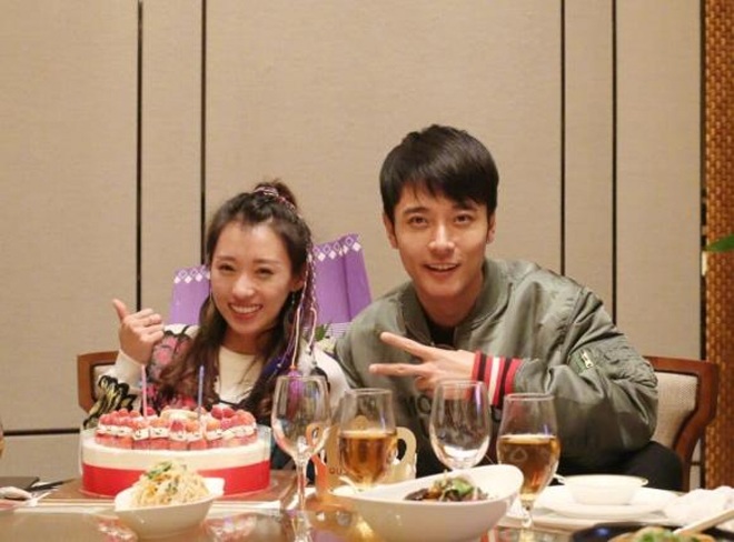 Trương Đan Phong vẫn lén lút qua lại với Tất Huỳnh.