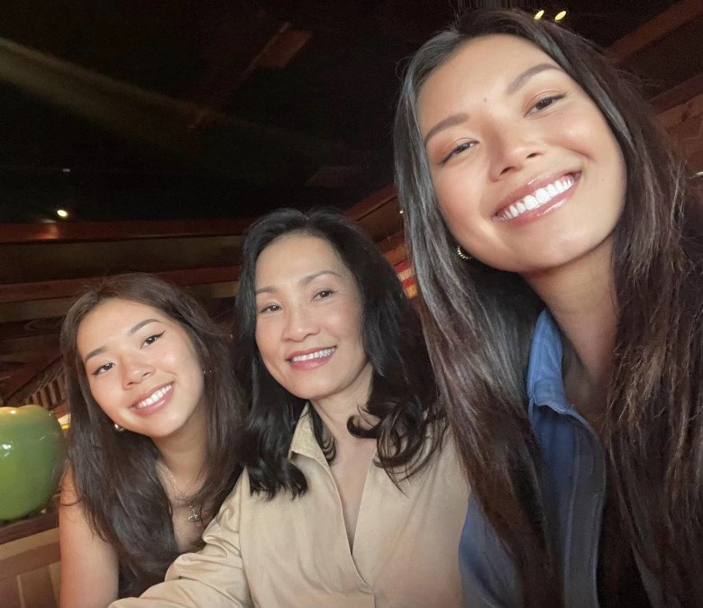 Dù ly hôn nhưng cuộc sống riêng của Quang Minh và Hồng Đào vẫn nhận được nhiều sự quan tâm của khán giả.