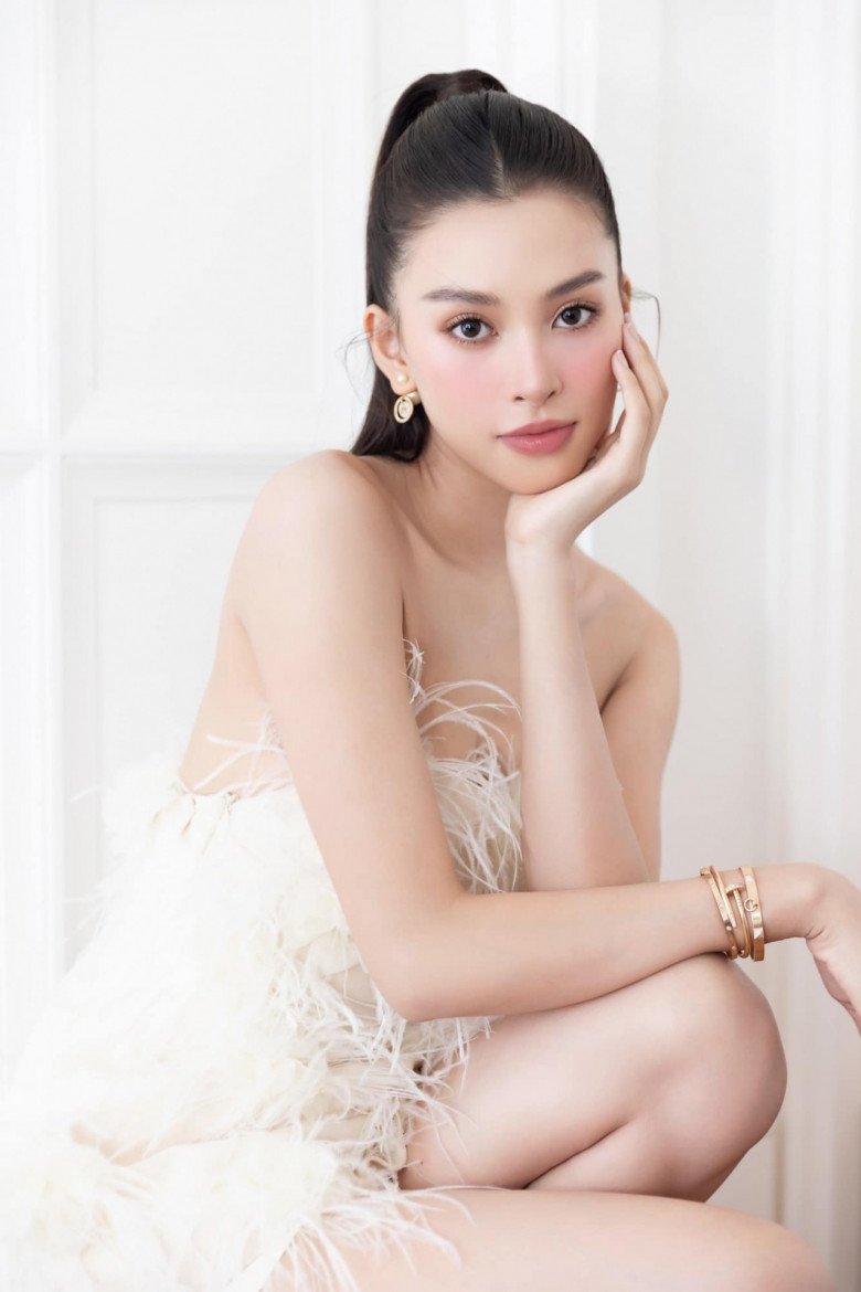 Đến nay, Tiểu Vy chưa một lần công khai chuyện hẹn hò hay một nửa của mình.