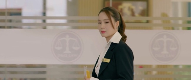 Hành Trình Công Lý: Lộ danh tính cô gái đánh ghen với Hồng Diễm, là gương mặt vừa amp;#34;chiếm sóngamp;#34; giờ vàng - 4