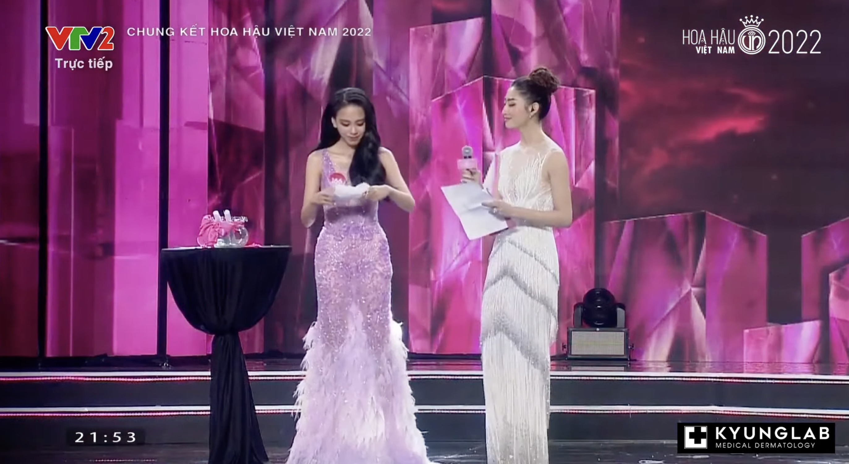 Chung kết Hoa hậu Việt Nam 2022: Tân Hoa hậu chính thức gọi tên Huỳnh Thị Thanh Thuỷ - 19