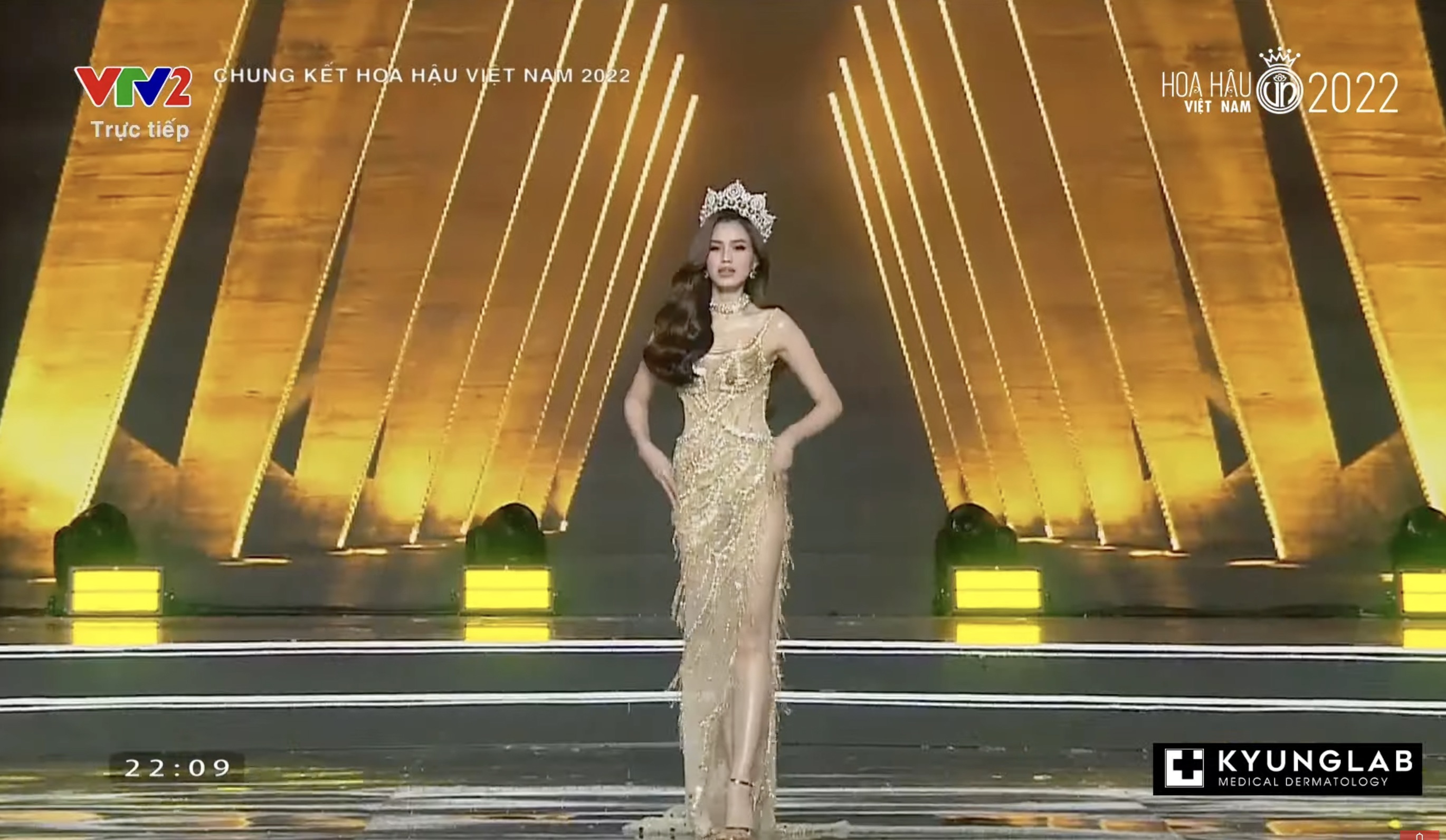 Chung kết Hoa hậu Việt Nam 2022: Tân Hoa hậu chính thức gọi tên Huỳnh Thị Thanh Thuỷ - 12