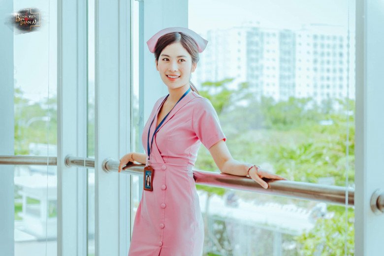 Ngoài làm người mẫu, Lệ Nam còn thử sức ở vai trò đóng phim và ca hát. Cô tham gia một số dự án như Tết này có chồng, Bệnh viện thần ái (vai điều dưỡng Thu), Hương vị tình thân… Tuy nhiên, diễn xuất của chị gái Nam Em chưa thật sự được đánh giá cao.