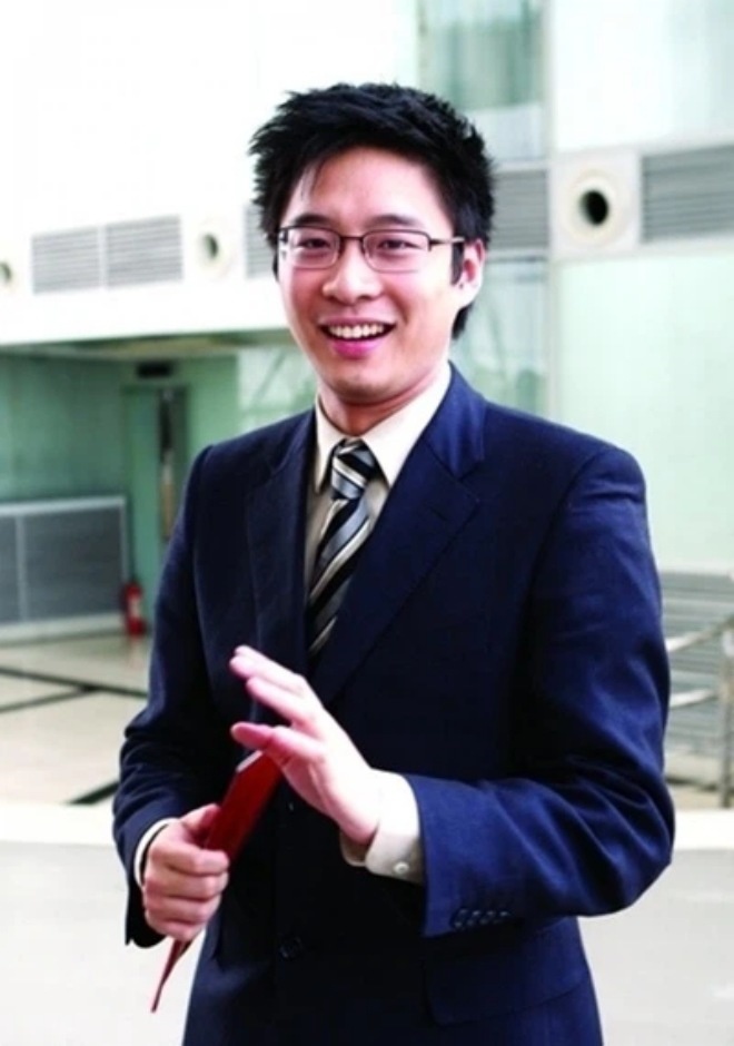 Ôm mộng gả vào nhà hào môn, Chương Tử Di 25 tuổi từng dại dột công khai hôn thiếu gia giữa phố - 5