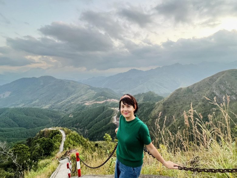 img srchttps://cdn.eva.vn/upload/4-2022/images/2022-12-26/mc-diem-quynh-gio-ra-sao-sau-khi-len-chuc-to-50-tuoi-van-tre-rang-ro-co-2-cua-de-danh-khac-han-nhau-287691917_10221780317632310_6469899345111260044_n-1672047487-115-width780height438.jpg width660 /